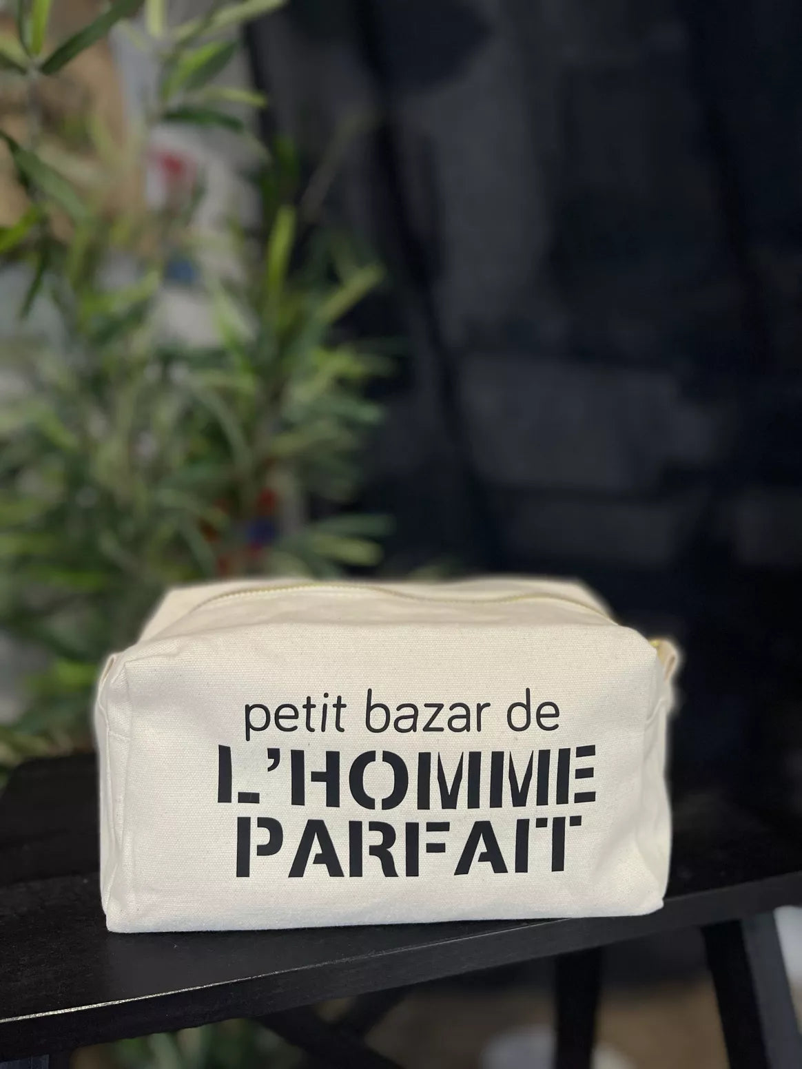Toiles Chics - Trousse de toilette "Petit Bazar de l'Homme Parfait" - Écru